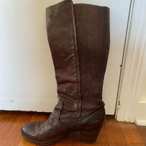 Frye boots (Lucinda scrunch style)